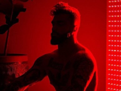 Multi‑band spectral tuning with red and NIR